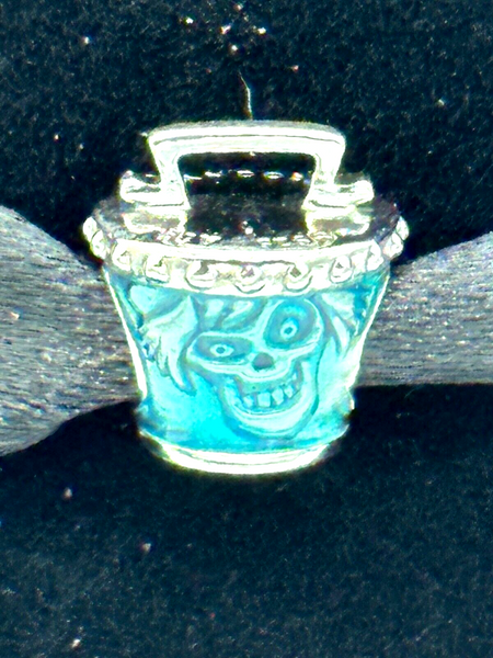 Disney Parks Pandora Hatbox Ghost The Haunted Mansion Charm NIB 2023 WDW DL