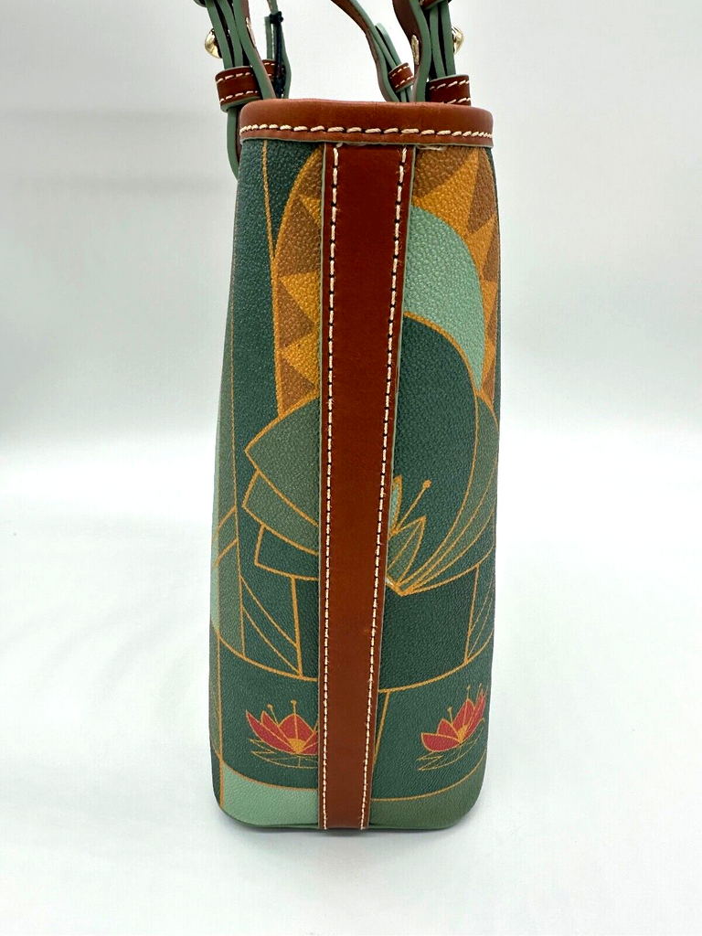 Disney Dooney and Bourke Princess Tiana Bayou Adventure Tote Bag Pur Shop Theme Parks