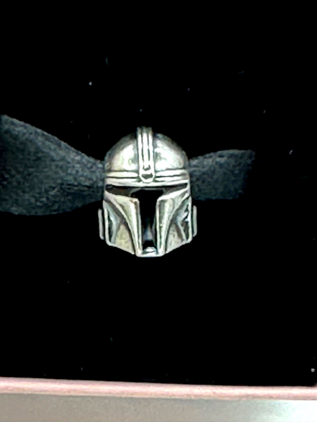 Disney Parks Star Wars The Mandalorian Helmet Pandora Charm Exclusive NIB 2023