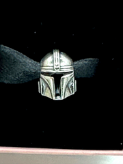 Disney Parks Star Wars The Mandalorian Helmet Pandora Charm Exclusive NIB 2023