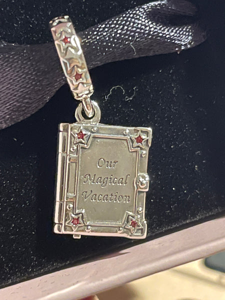 Disney vacation 2025 club pandora charm